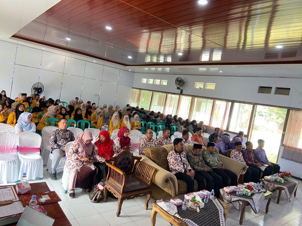 Seminar Nasional dan Rapat Kerja Daerah (Rakerda) II DPD Perkumpulan Ahli dan Dosen Republik Indonesia (ADRI) Provinsi Bengkulu yang digelar di Kabupaten Rejang Lebong.