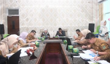 rapat penetapan Surat Keputusan (SK) penerima Bantuan Stimulan Rumah Swadaya yang digelar di Ruang Rapat Sekda Rejang Lebong, Selasa 6 Oktober 2026.