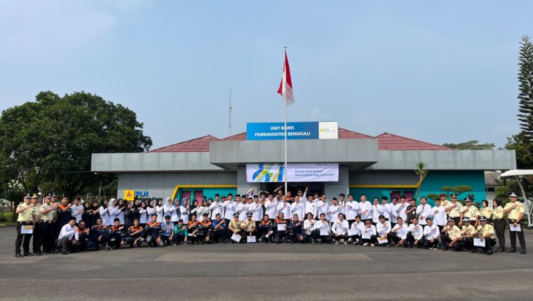PT PLN Indonesia Power UBP Bengkulu menggelar upacara bendera dalam rangka memperingati Hari Listrik Nasional ke-81 di halaman Kantor UBP Bengkulu, Selasa 27 Oktober 2026.