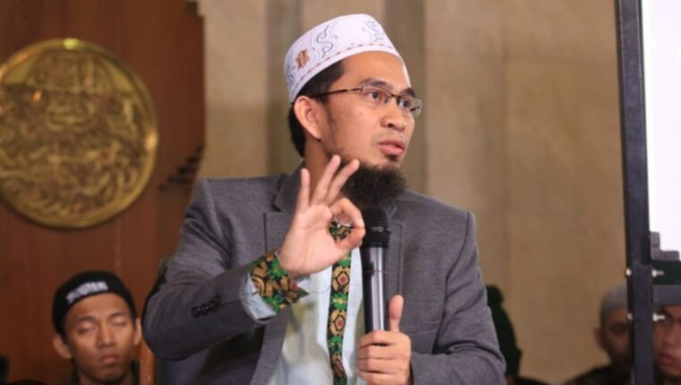 Ustadz Adi Hidayat